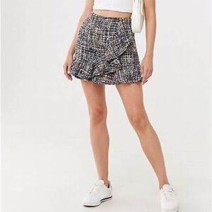 Forever 21 Tweed Ruffle Mini Skirt